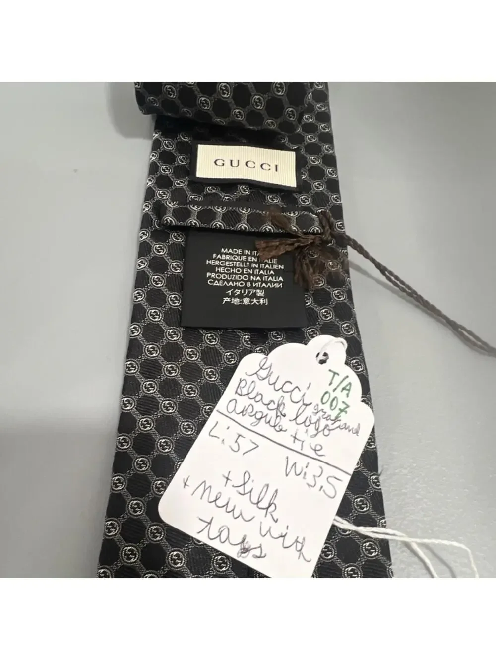 NEW WITH TAGS Gucci Men's Black & Gray Logo Argyle Silk Tie $249 - Picture 5 of 9